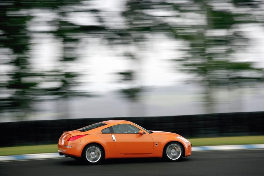 Nissan 350Z - bok