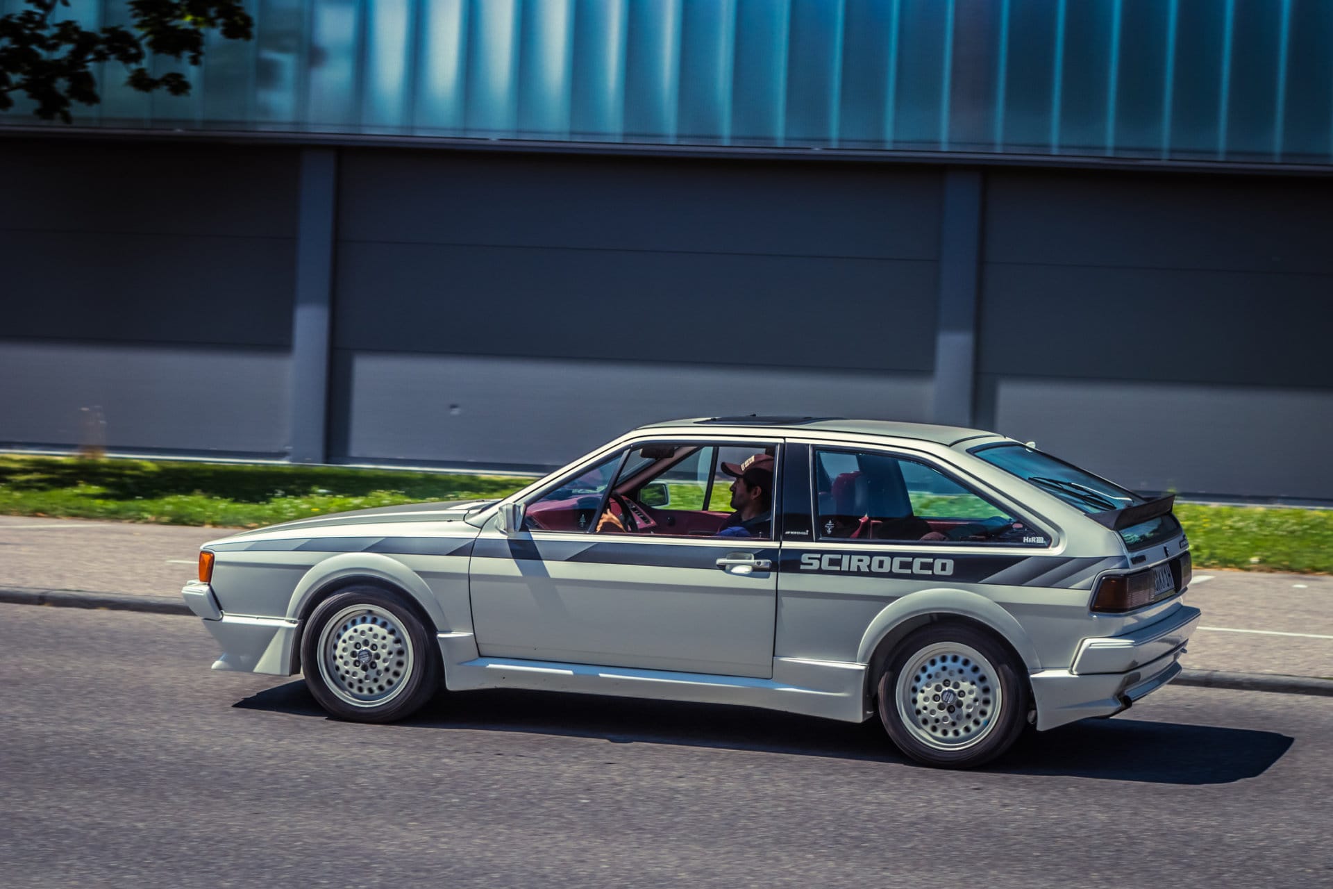 Volkswagen Scirocco to auto legendarne. Model produkowany pół wieku temu cieszy się sławą pośród miłośników aut klasycznych.