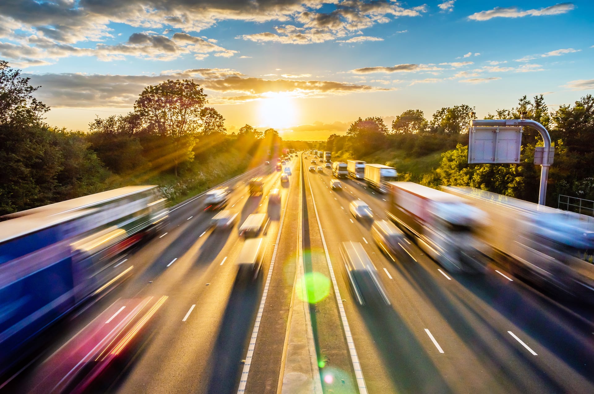Prędkość minimalna na autostradzie