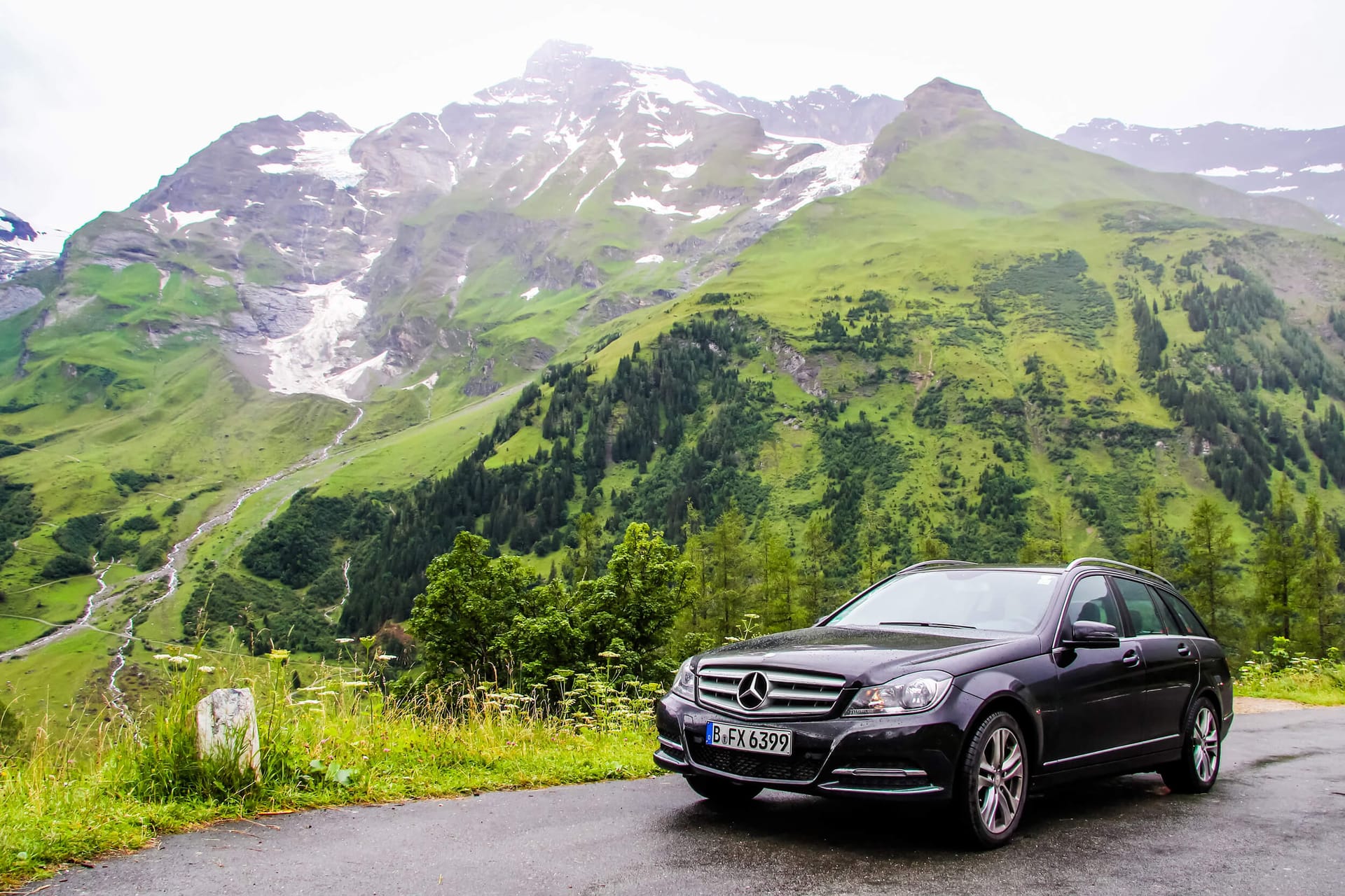 mercedes c klasa w górach