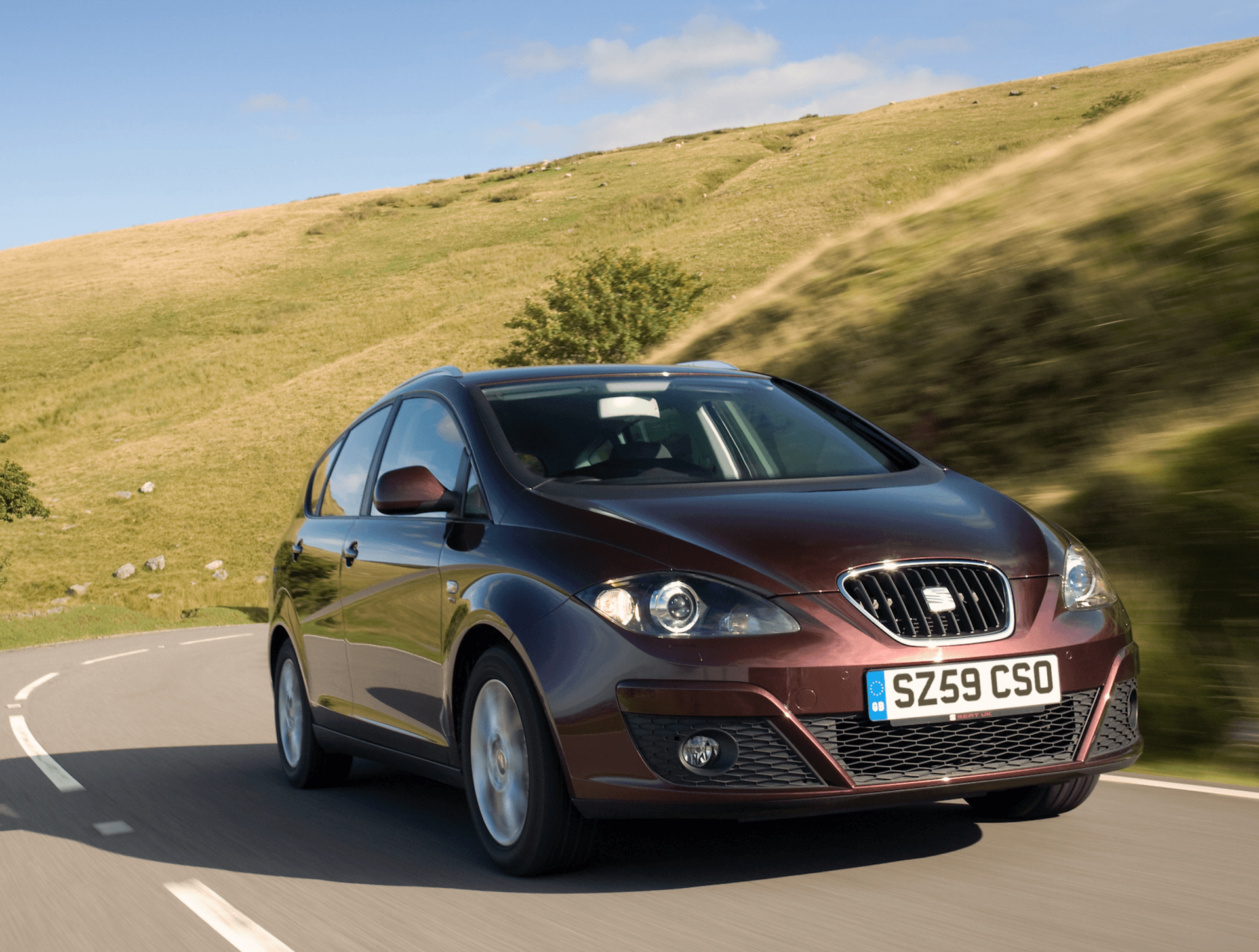 Bordowy Seat Altea XL