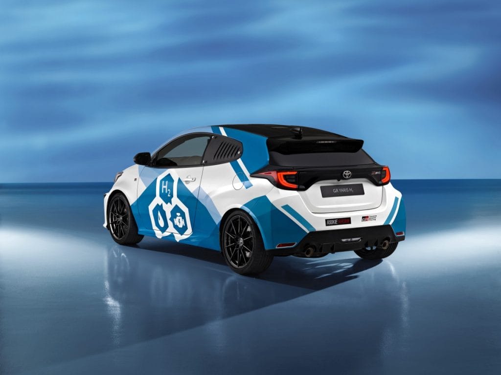silnik na wodór - Toyota