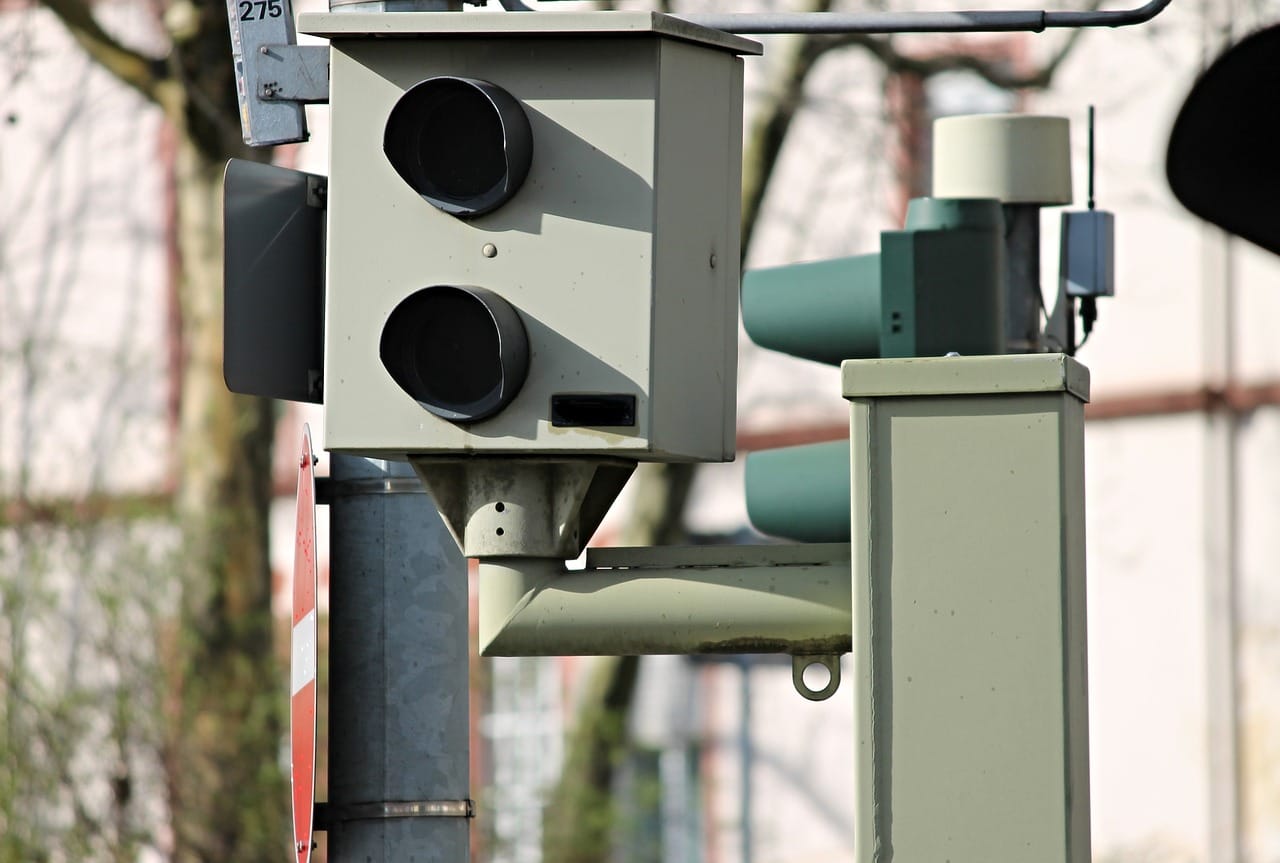 Rekordzista, kierowca Forda, jechał tym odcinkiem ze średnią prędkością 172 km/h. Fot. Pixabay