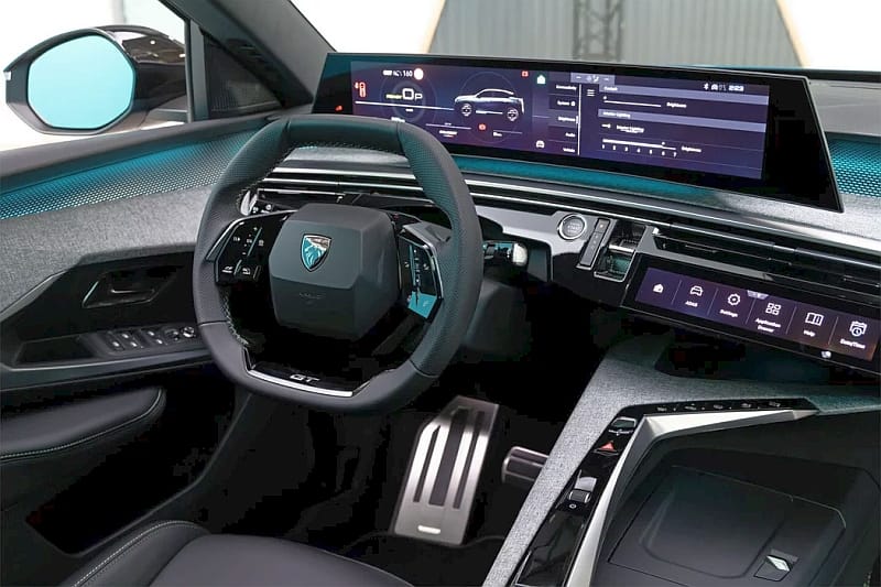 Peugeot E-3008