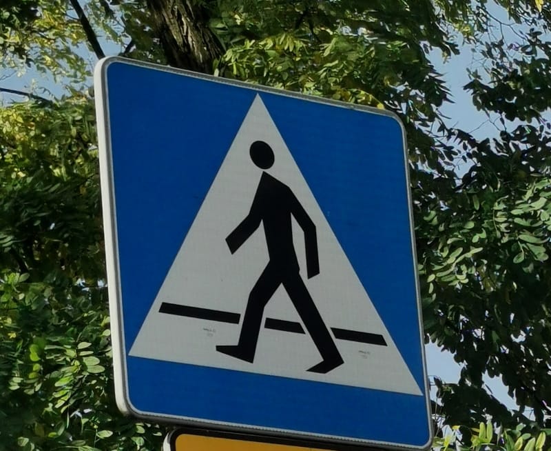 Wyprzedzanie na przejściu dla pieszych