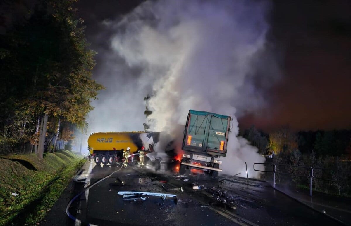 Śmiertelny wypadek w Przęsławicach. Fot. Komenda Powiatowa Państwowej Straży Pożarnej w Grójcu