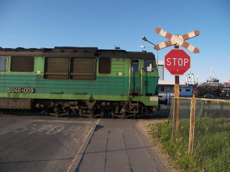 Przejazd kolejowy bez zapór