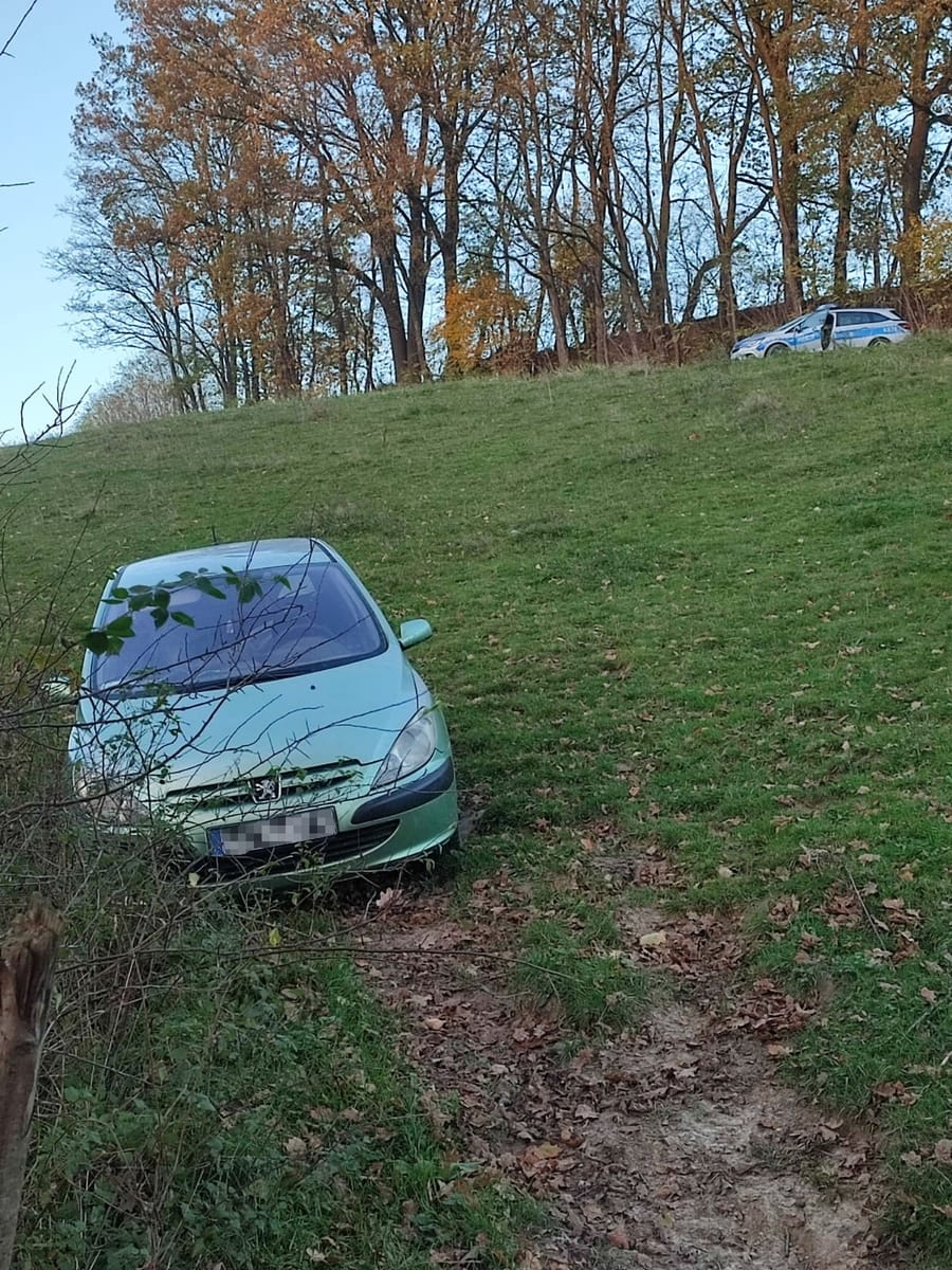 Szalona ucieczka nietrzeźwego kierowcy Peugeota. Fot. KPP Jasło