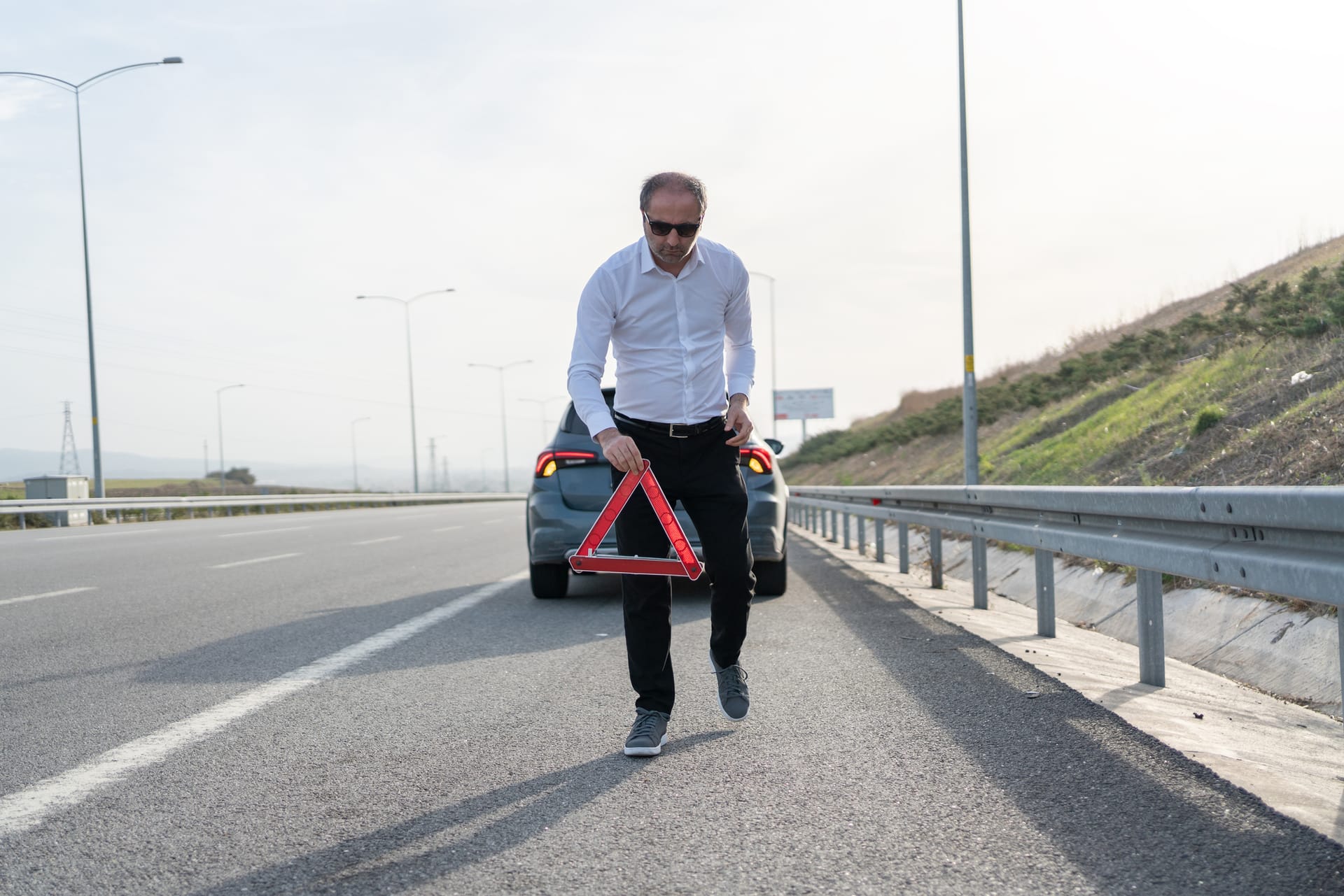 autostrada trojkąt awaria samochodu ostrzeganie
