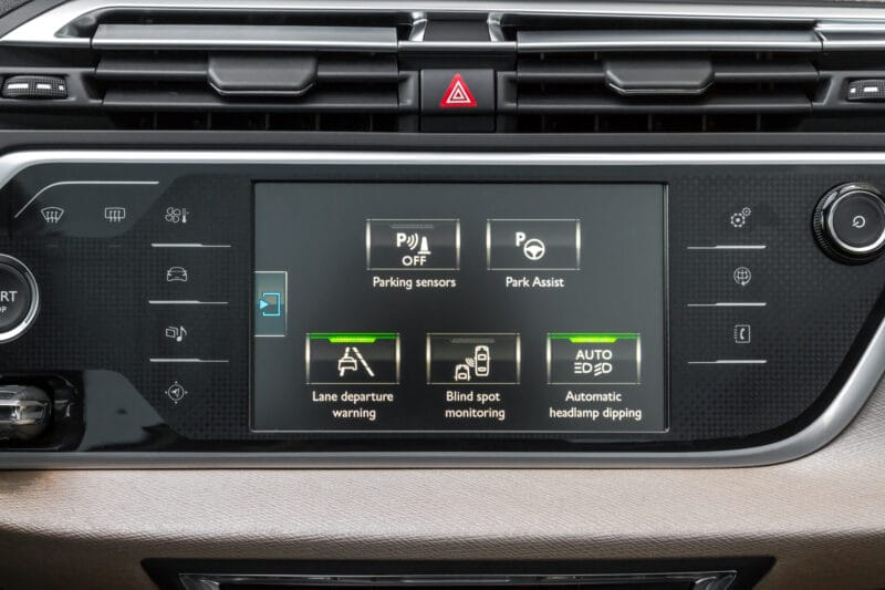 Systemy wsparcia kierowcy ekran citroen c4 picasso