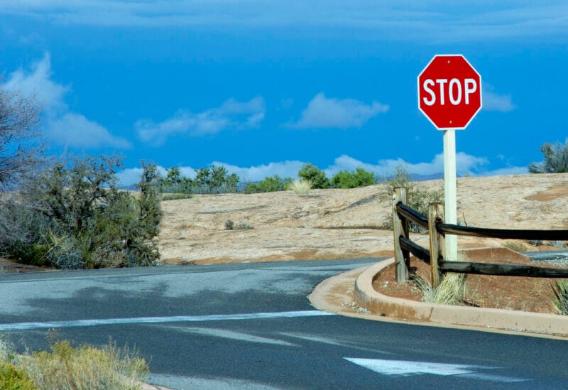 znak stop