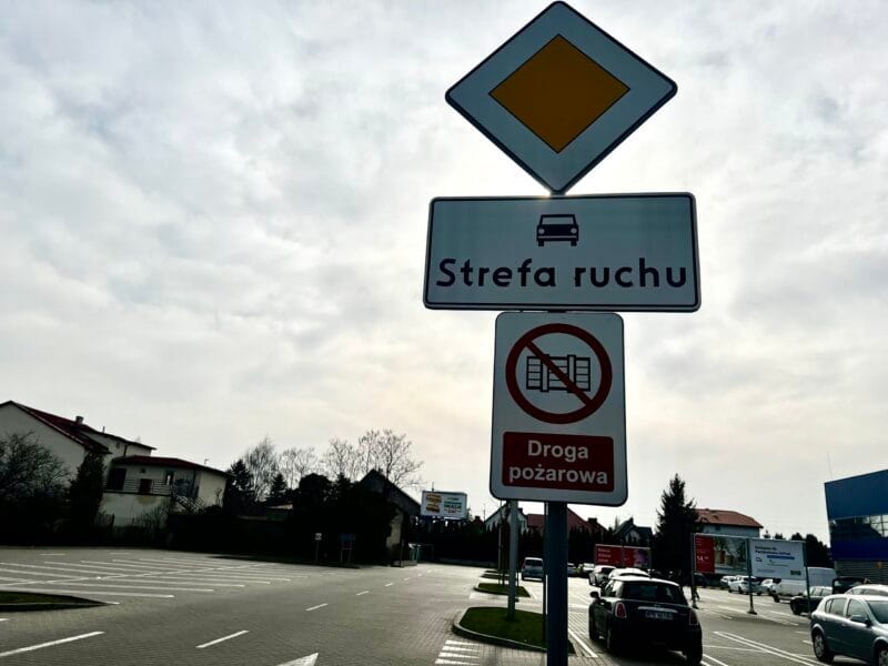 znak droga pożarowa
