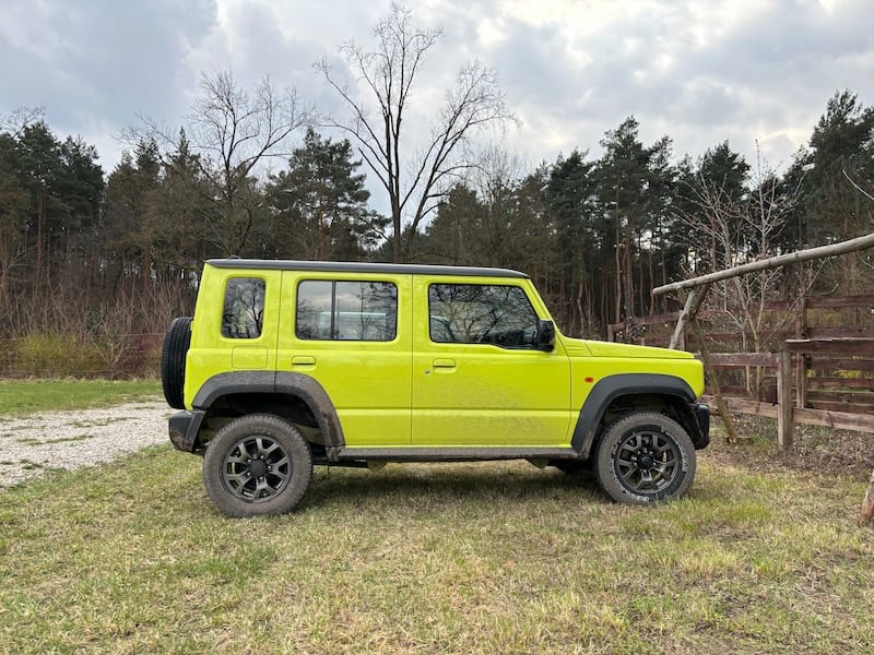 Suzuki Jimny 5d bok
