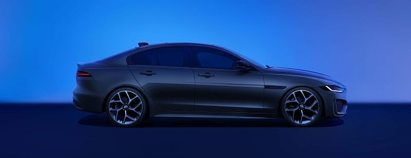Jaguar XE - bok
