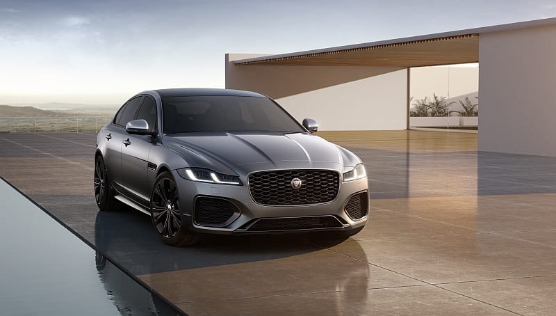 Jaguar XF - przód