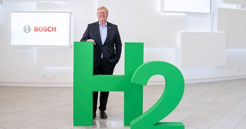 Stefan Hartung