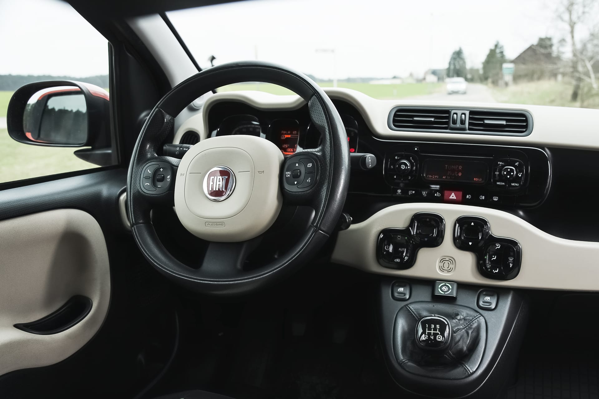 Fiat Panda III wnętrze