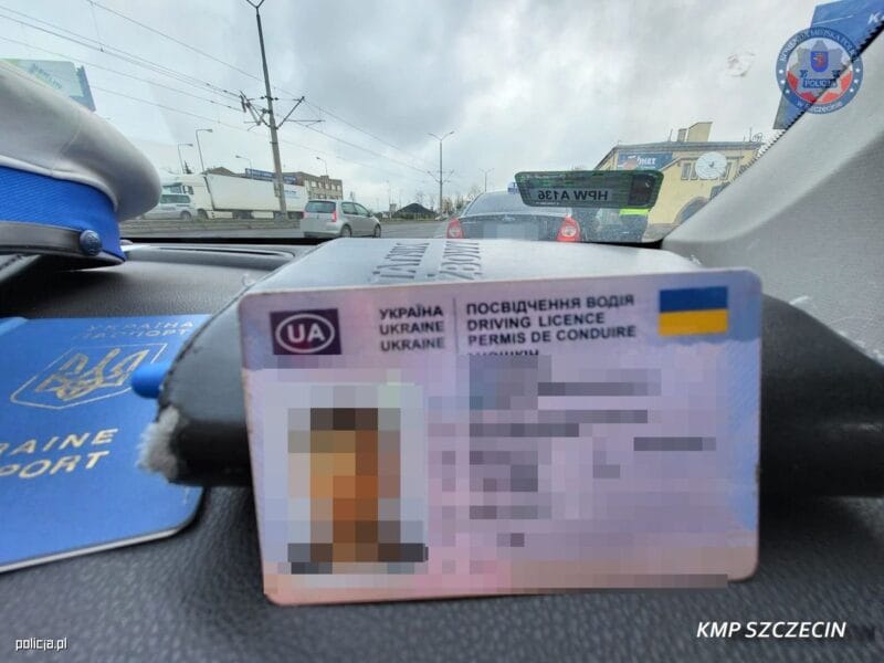 prawo jazdy Ukraina policja radiowóz