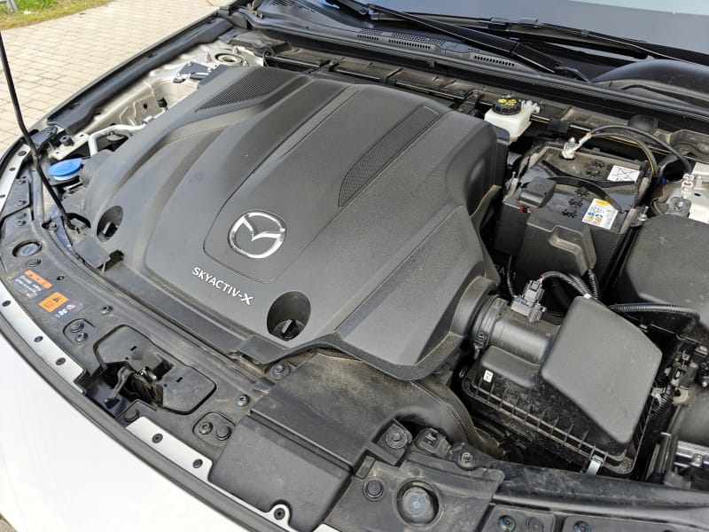 2024 Mazda 3 e-Skyactiv-X - silnik