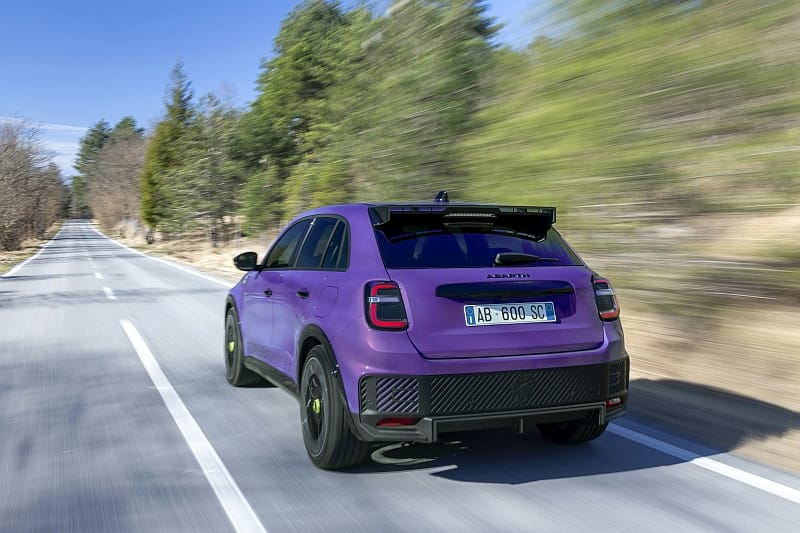 Abarth 600e - tył