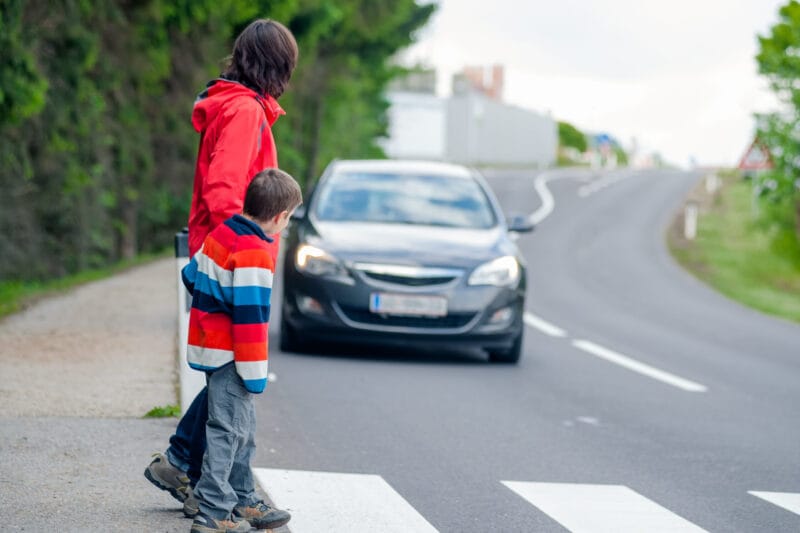 pieszy zebra auto przejście