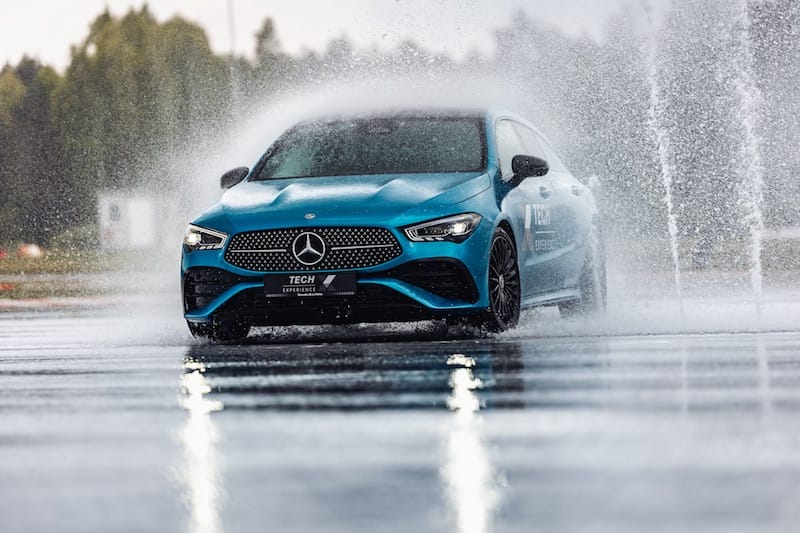 Mercedes-Benz Tech Experience płyta poślizgowa