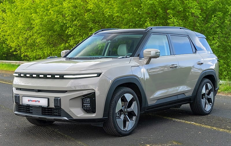 SsangYong Torres EVX - przód
