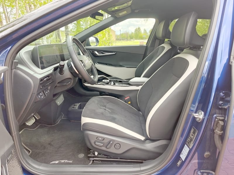 2024 Kia EV6 AWD - fotele