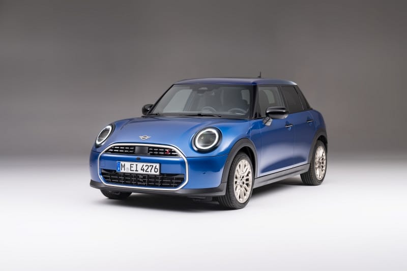 2025 Mini 5d - przód