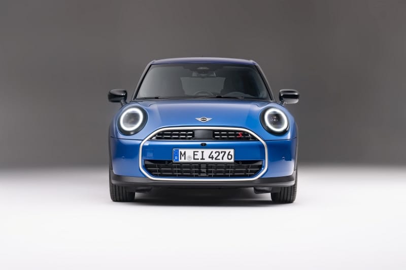 2025 Mini 5d - przód