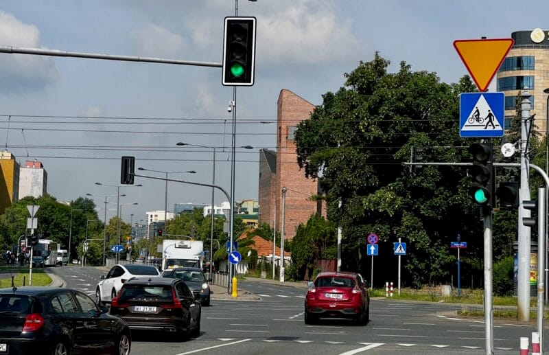 a-7 ustąp pierwszeństwo przejazdu sygnalizacja