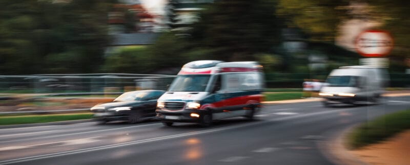 ambulans karetka pogotowia