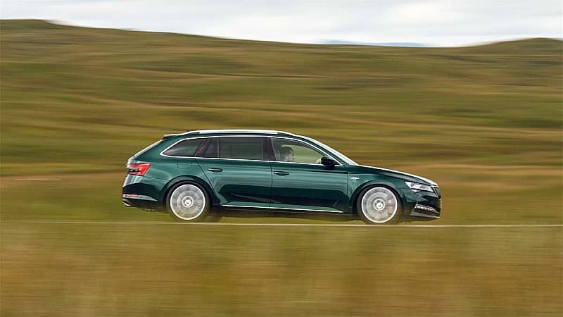 2023 Skoda Superb Sleeper Edition - bok