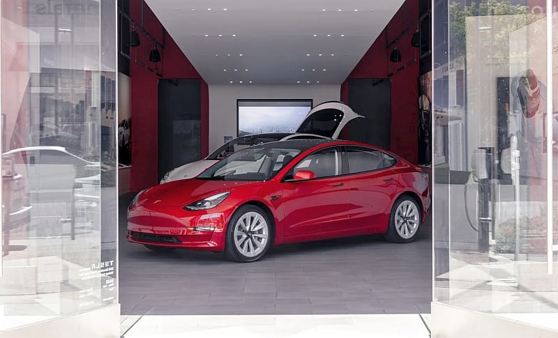 Tesla salon