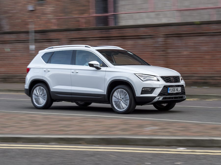 Seat Ateca bok