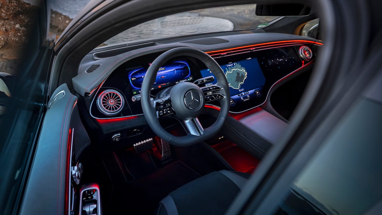 Mercedes EQE
