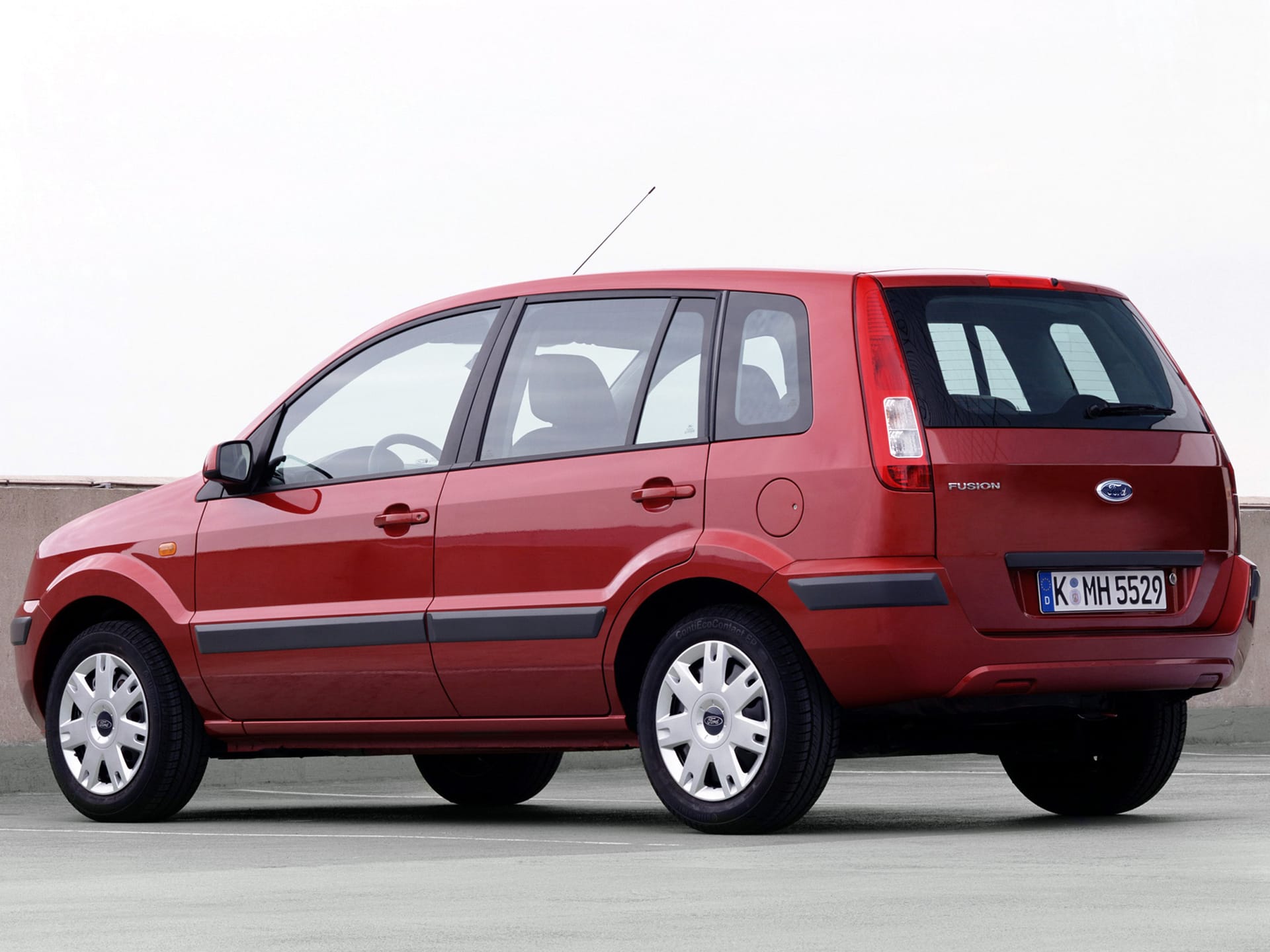 Ford Fusion tył
