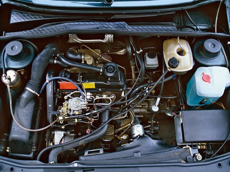 VW Golf II GTD silnik