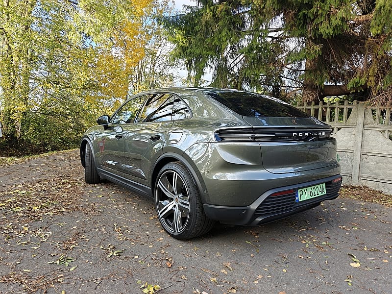 2024 nowe Porsche Macan 4S EV - tył