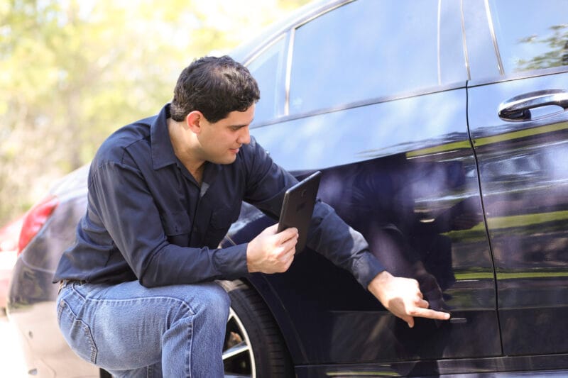 auto rysa uszkodzenia