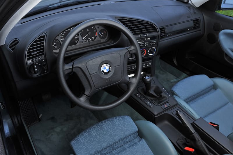BMW serii 3 E36 wnętrze