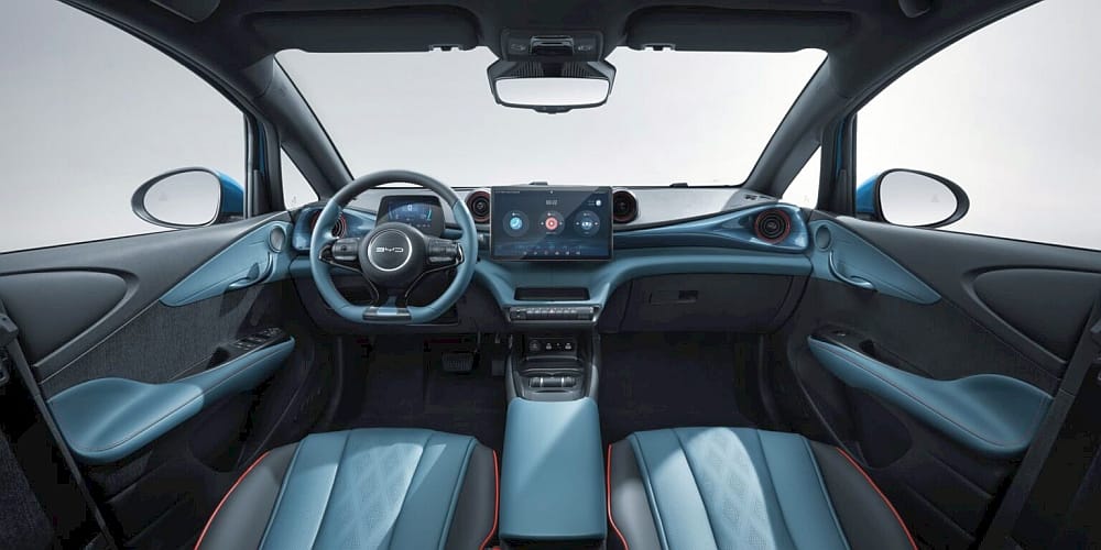 2025 BYD Dolphin - kokpit