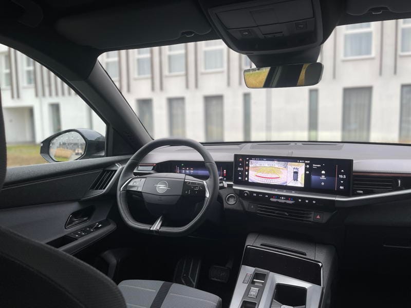 Nowy Opel Grandland 