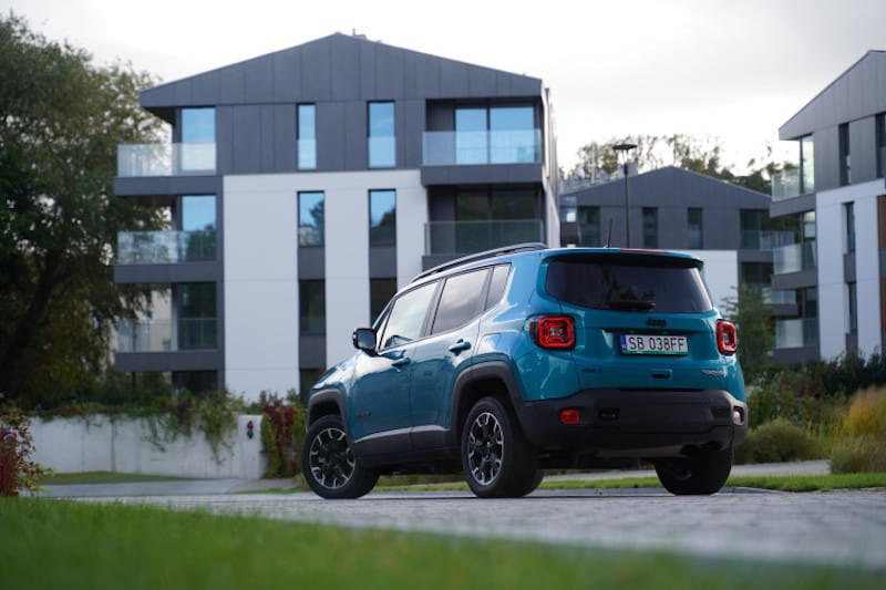 jeep renegade tył
