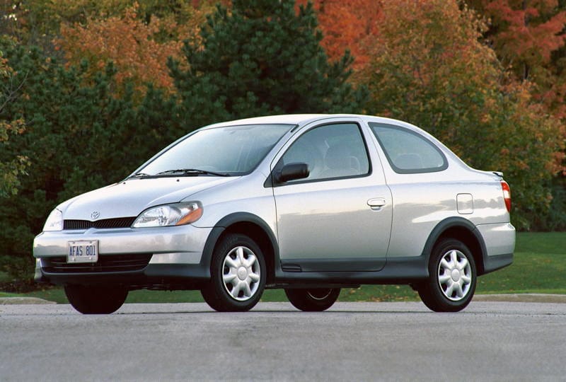 Toyota Echo coupé 