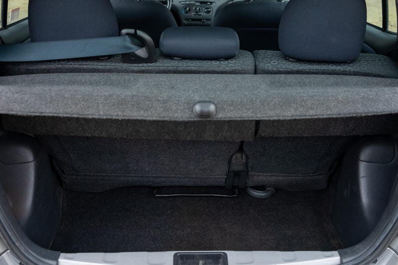 Toyota Yaris I bagażnik