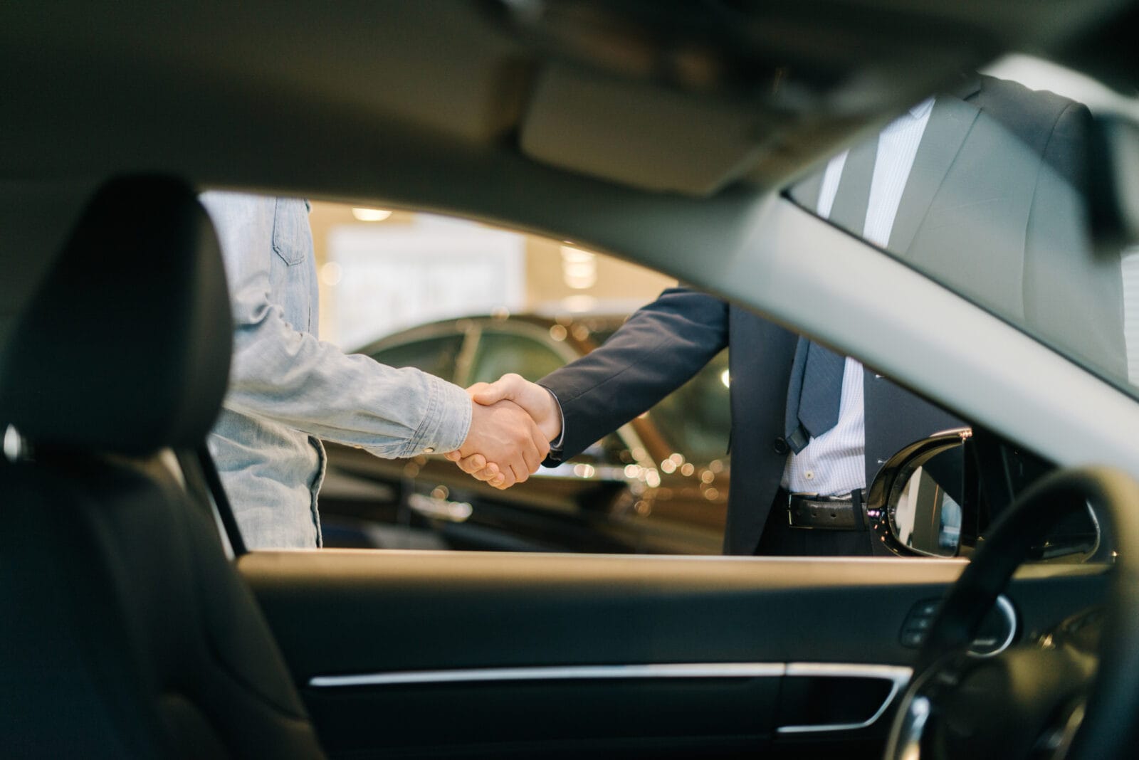 zakup sprzedaż auto komis salon