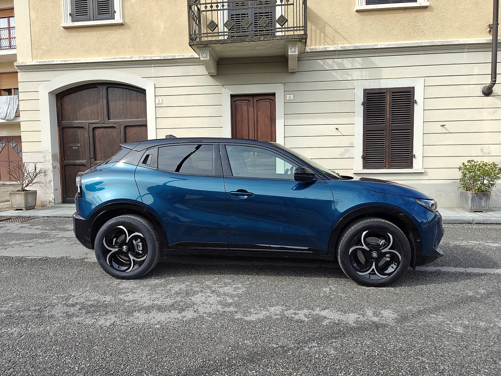 Alfa Romeo Junior Ibrida Q - bok