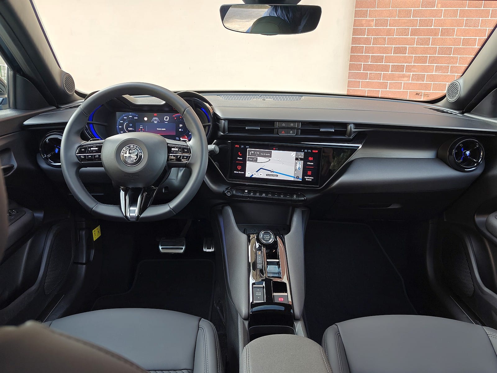 Alfa Romeo Junior Ibrida Q - kokpit