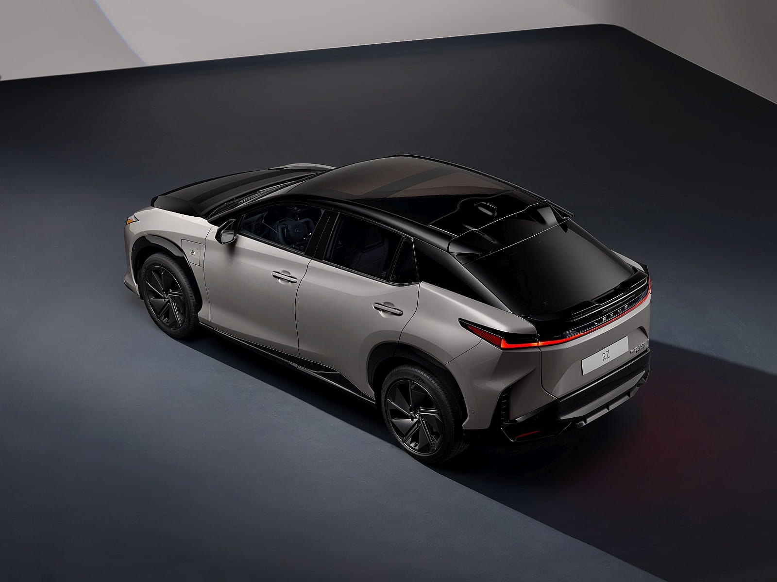 2025 Lexus RZ - tył